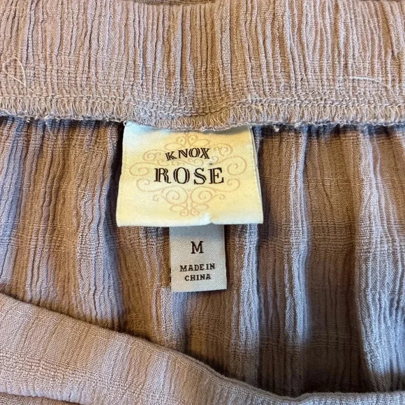 Knox Rose Top Womens Sz Med Purple Embroidered Southwestern Off Shoulder
Tassel - Picture 5 of 8